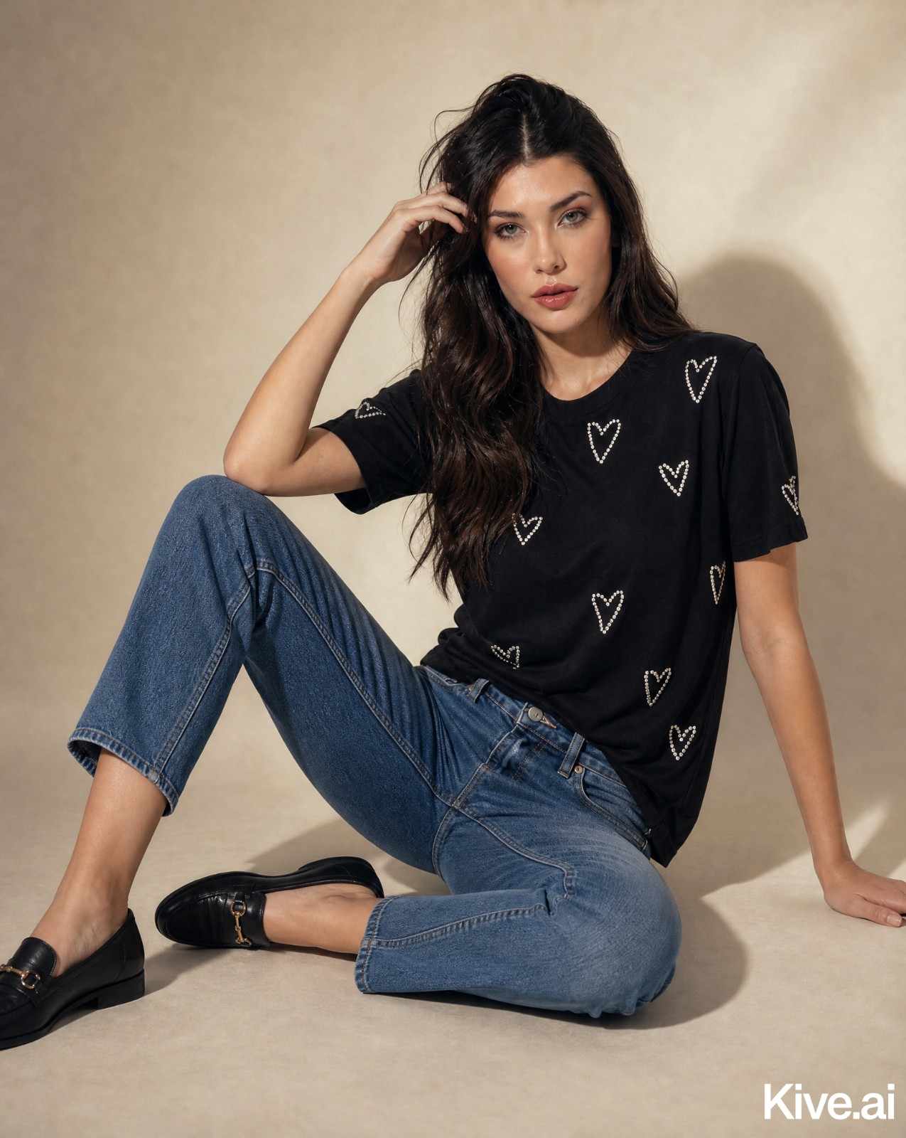 Woman Crystal Embellished Round Neck Cotton Regular T-shirt